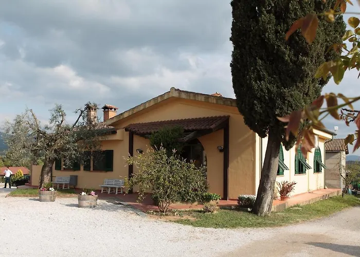 Agriturismo Caprareccia Farmház *